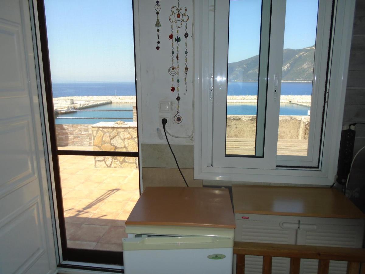 Orfeas Rooms Vasiliki  Bagian luar foto