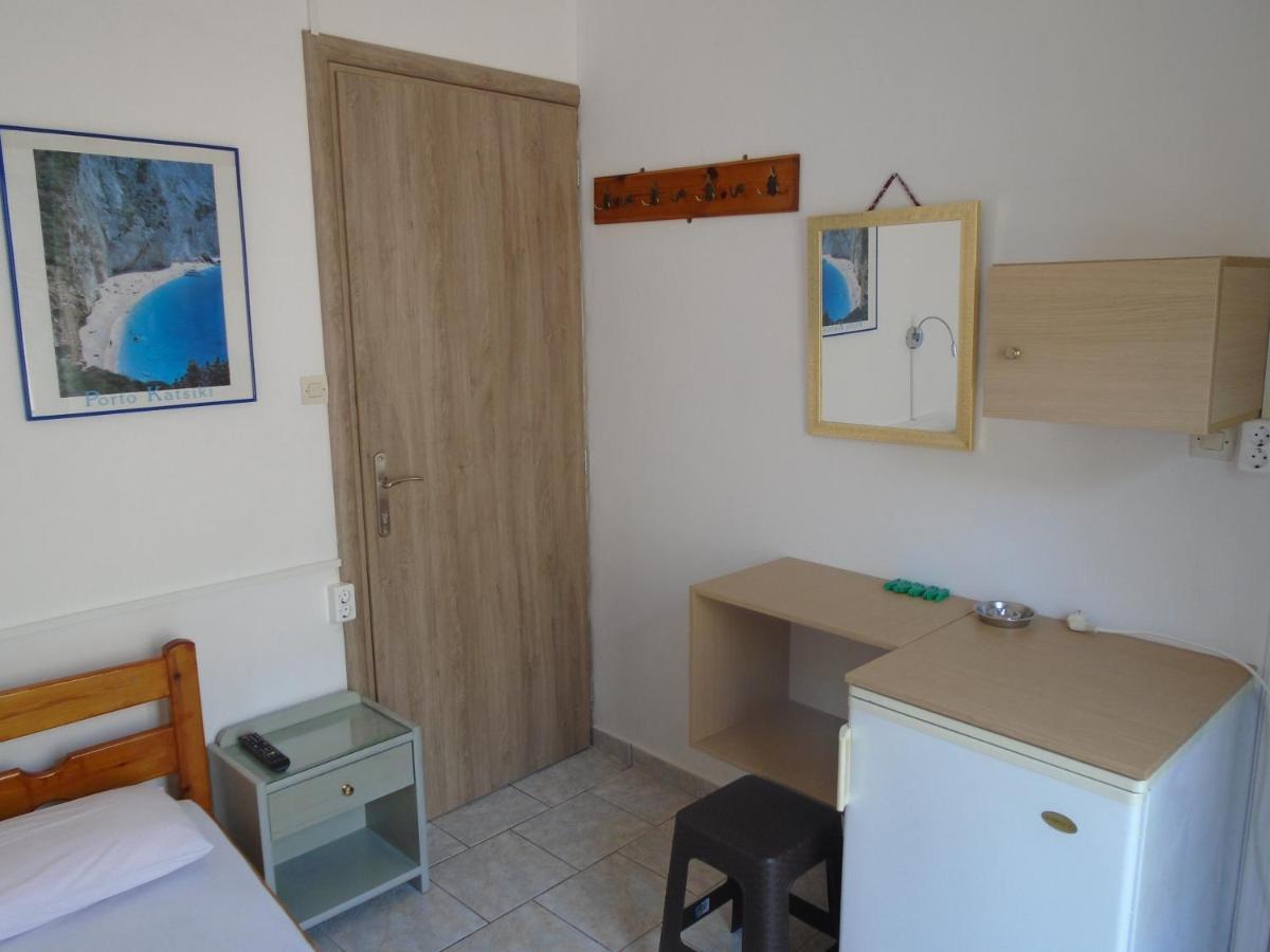 Orfeas Rooms Vasiliki  Bagian luar foto