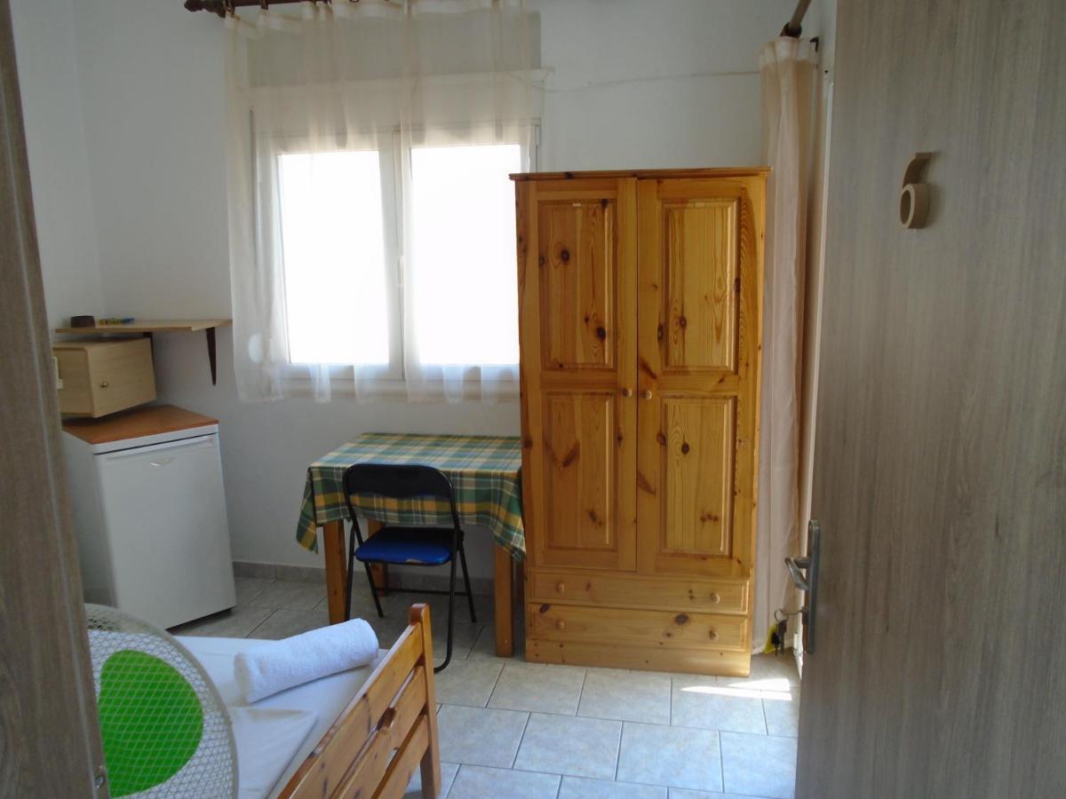 Orfeas Rooms Vasiliki  Bagian luar foto