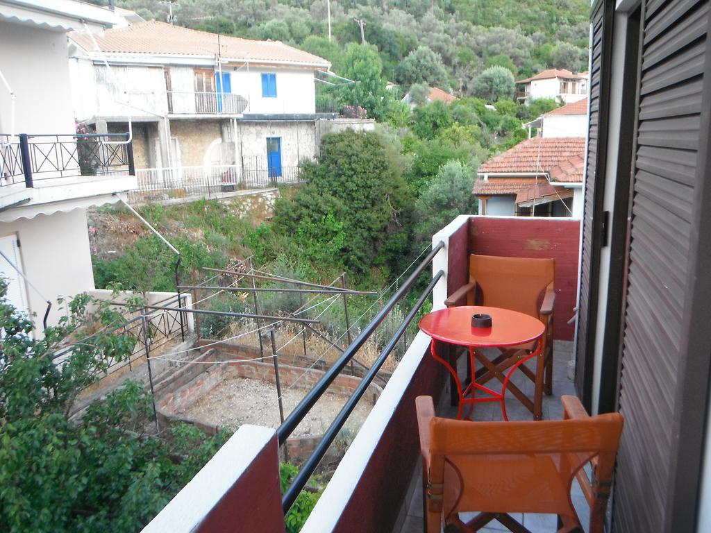 Orfeas Rooms Vasiliki  Ruang foto