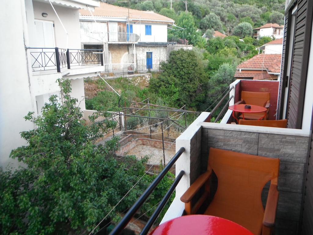 Orfeas Rooms Vasiliki  Ruang foto