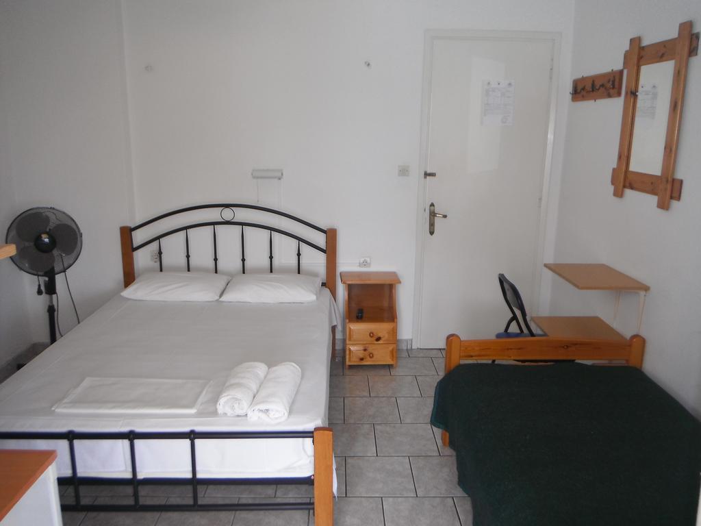 Orfeas Rooms Vasiliki  Ruang foto